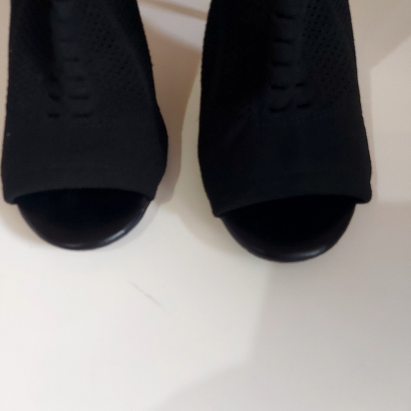 ❣️Ladies Aldo peep toe sock bootie size 8 - Picture 2 of 8